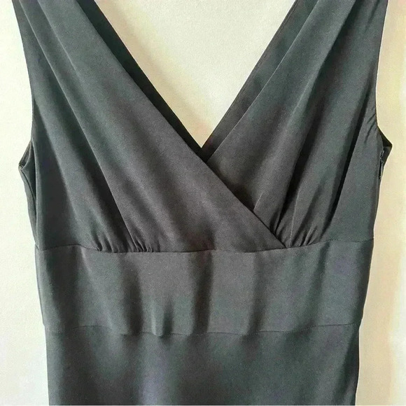 J Crew Sz T4 Black 100% Silk Surplice V Neck Sleeveless Formal Midi Dress Empire - Picture 3 of 11